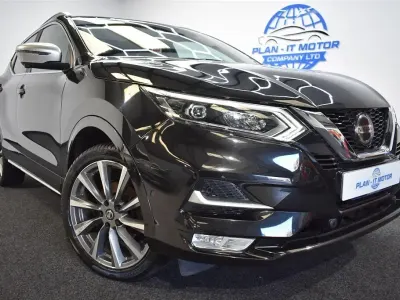 Używany Nissan Qashqai S 140 KM (102 kW) 2020 Czarny SUV