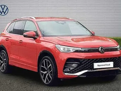 Used VW Tiguan R-line 150 HP (110 kW) 2024 Red SUV