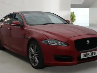 Used Jaguar XJ R-Sport 300 HP (220 kW) 2016 Red Sedan