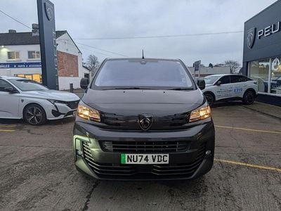 Used Peugeot e-Expert 55 kW (75 HP) 2024 Grey Van