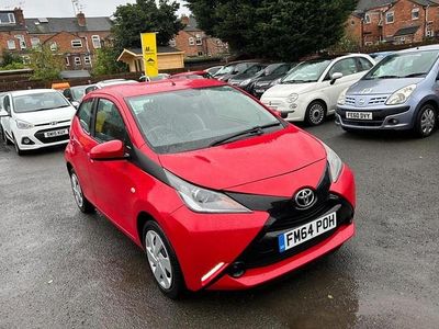 Red Used 2015 Toyota Aygo X-play Hatchback | £4,445 (Fair price)