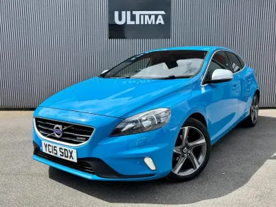 Used Volvo V40 R-Design 115 HP (84 kW) 2015 Blue Hatchback