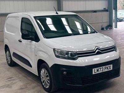 Used Citroën Berlingo 100 HP (73 kW) 2023 White MPV