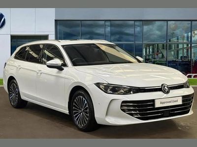 Used VW Passat Elegance 200 HP (147 kW) 2025 White Estate