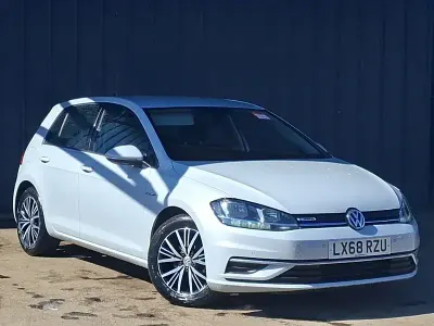 Second-hand VW Golf VII SE 130 CP (95 kW) 2018 Argintiu Hatchback