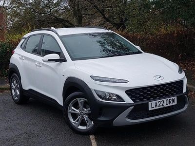 White Used 2022 Hyundai Kona SE SUV | £12,998 (Fair price)