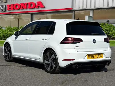 Używany VW Golf VII GTI 2017 Biały Hatchback