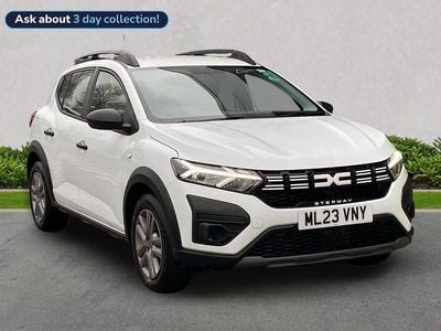 Used Dacia Sandero Essentiel 90 HP (66 kW) 2023 White Hatchback