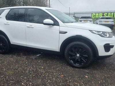 White Used 2015 Land Rover Discovery Sport SE SUV | £7,299 (Good price)