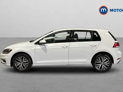 Used VW Golf VII SE 116 HP (85 kW) 2018 White Hatchback