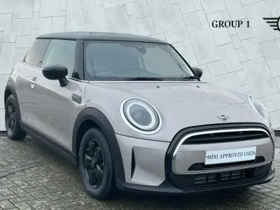 Używany Mini Cooper Classic 136 KM (100 kW) 2023 Szary Hatchback