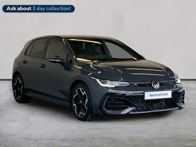 Używany VW Golf VIII R-line 150 KM (110 kW) 2025 Szary Hatchback