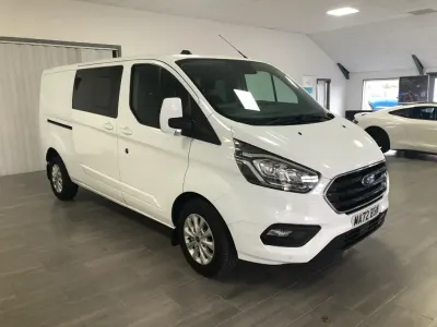 Used Ford Transit Custom Limited 130 HP (95 kW) 2022 White Van
