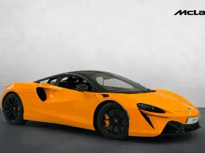 Used McLaren Artura 680 HP (500 kW) 2022 Orange Coupe