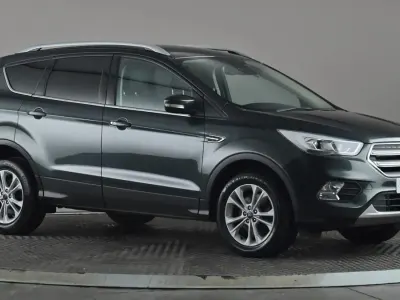 Begagnad Ford Kuga Titanium 120 HK (88 kW) 2018 Grön SUV