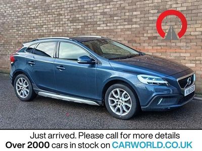 Blue Used 2018 Volvo V40 Pro Hatchback | £10,700 (Fair price)