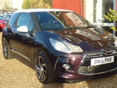 Used Citroën DS3 PureTech 110 HP (80 kW) 2015 Purple Hatchback