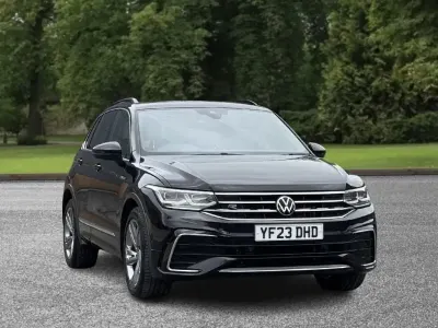 Usado VW Tiguan R-line Edition 150 CV (110 kW) 2023 Negro SUV