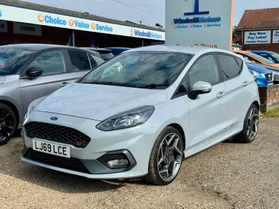 Używany Ford Fiesta ST 200 KM (147 kW) 2019 Srebrny Hatchback
