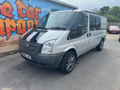Usado Ford Transit 125 HP (91 kW) 2014 Prateado Van