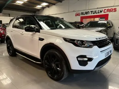 Used Land Rover Discovery Sport HSE 240 HP (176 kW) 2018 White SUV