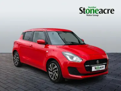 Usado Suzuki Swift SZ-L 83 HP (61 kW) 2023 Vermelho Citadino