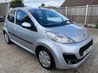 Second-hand Peugeot 107 Active 68 CP (50 kW) 2014 Argintiu Hatchback
