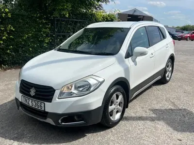 Used Suzuki SX4 S-Cross SZ4 120 HP (88 kW) 2013 White Hatchback