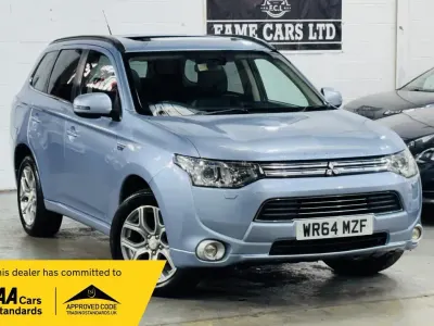 Used Mitsubishi Outlander P-HEV 2014 Blue Estate