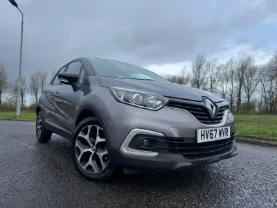 Used Renault Captur Dynamique 90 HP (66 kW) 2017 Grey SUV
