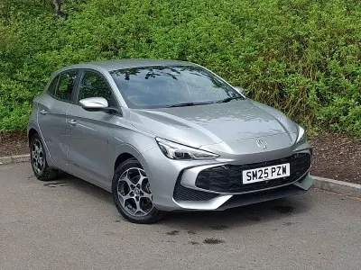 Usado MG MG3 SE 115 HP (84 kW) 2025 Prateado Citadino