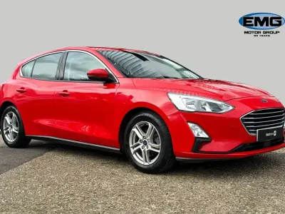 Używany Ford Focus Zetec 120 KM (88 kW) 2019 Czerwony Hatchback