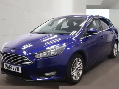 Used Ford Focus Zetec 125 HP (91 kW) 2018 Blue Hatchback