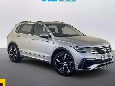 Używany VW Tiguan R-line 150 KM (110 kW) 2023 Srebrny SUV
