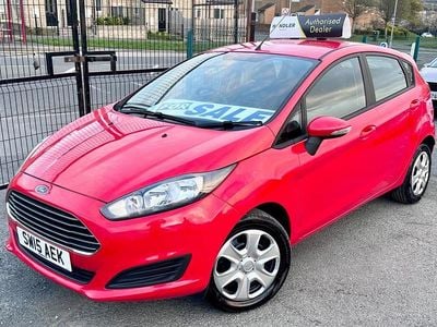 Used Ford Fiesta Style 2015 Red Hatchback