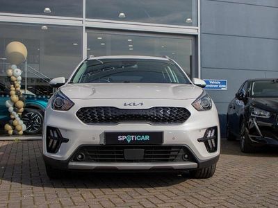 Used Kia Niro 139 HP (102 kW) 2021 White SUV
