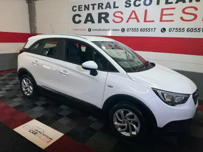 Used Vauxhall Crossland X 81 HP (59 kW) 2018 White SUV