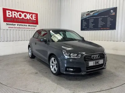 Gebraucht Audi A1 Sport 116 PS (85 kW) 2016 Grau Kleinwagen