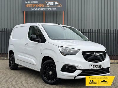 Used Vauxhall Combo 100 HP (73 kW) 2023 White MPV