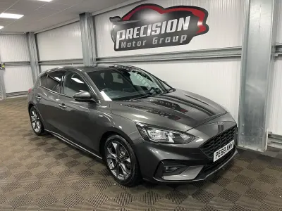 Used Ford Focus ST-Line 125 HP (91 kW) 2018 Grey Hatchback
