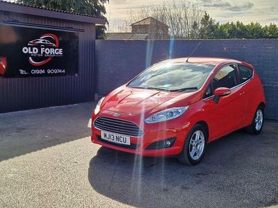 Used Ford Fiesta Zetec 2013 Red Hatchback
