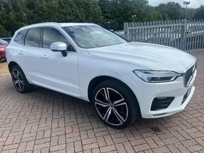 Used Volvo XC60 R-Design Pro 2018 White SUV