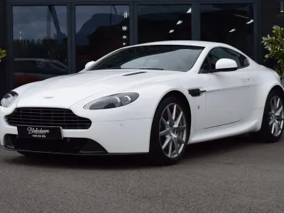 Used Aston Martin Vantage 2014 White Coupe