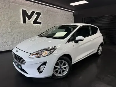 Used Ford Fiesta Zetec 85 HP (62 kW) 2017 White Hatchback