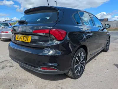 Used Fiat Tipo Lounge 95 HP (69 kW) 2017 Black Hatchback