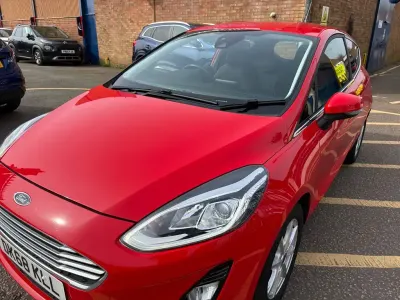 Used Ford Fiesta Zetec 2018 Red Hatchback