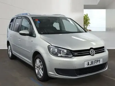 Used VW Touran SE 105 HP (77 kW) 2013 MPV