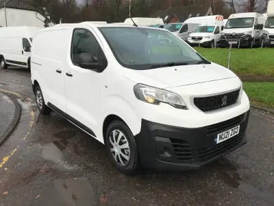 Used Peugeot Expert 2021 White Van