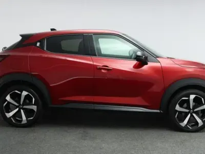 Usado Nissan Juke S 112 HP (82 kW) 2023 Vermelho SUV