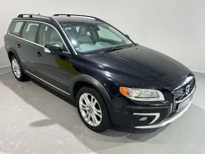Used Volvo XC70 SE 215 HP (158 kW) 2014 Black Estate